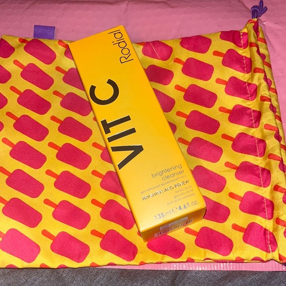 Rodial VIT C - Picture 1 of 3